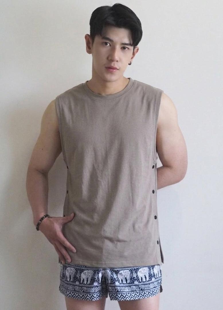 เสื้อแขนกุดมีกระดุมข้าง ( รหัส SM444 )