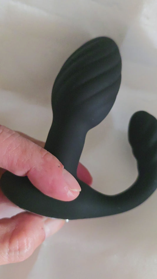 เครื่องเร้าจีสปอตหมุนควง 360 องศาพร้อมรีโมท ( รหัส MB15 )